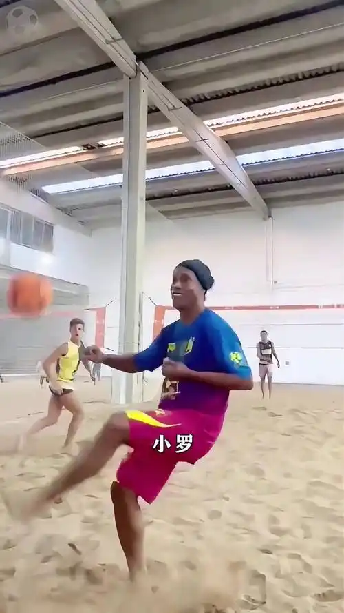 李铁递交上
