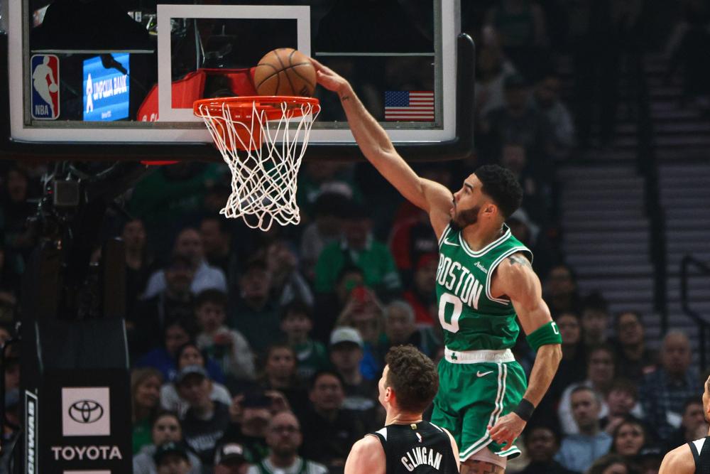 他们仍需在 他们仍需在