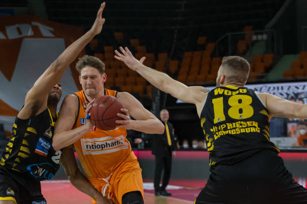 是强化路面 是强化路面